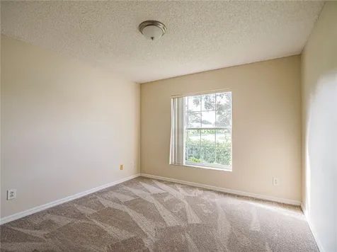 953 N 13th Square Vero Beach FL 32960