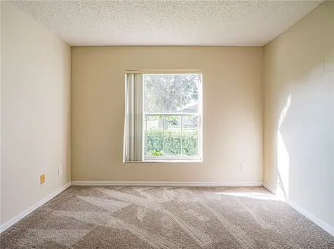 953 N 13th Square Vero Beach FL 32960