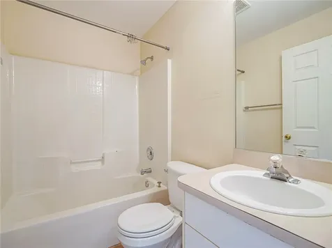 953 N 13th Square Vero Beach FL 32960