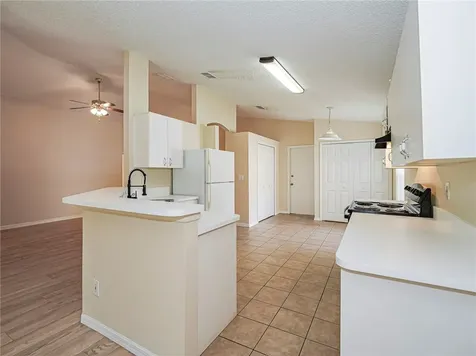 953 N 13th Square Vero Beach FL 32960