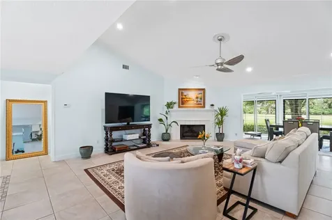 110 Prestwick Circle Vero Beach FL 32967