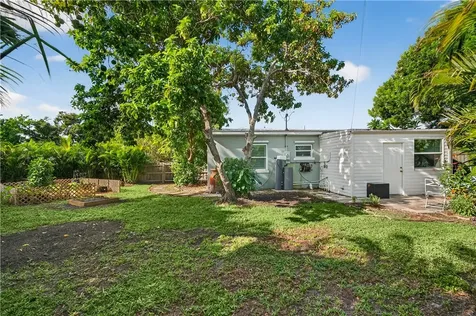 1506 16th Avenue Vero Beach FL 32960
