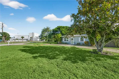 1506 16th Avenue Vero Beach FL 32960