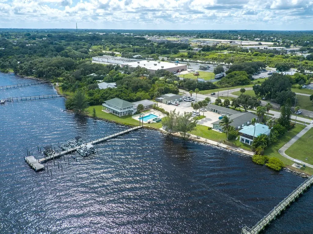 412 Indian River Drive Sebastian FL 32958