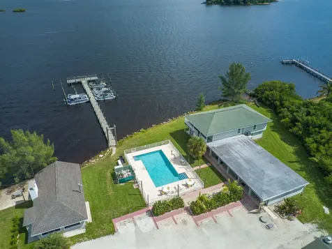 412 Indian River Drive Sebastian FL 32958