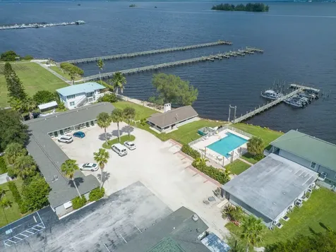 412 Indian River Drive Sebastian FL 32958