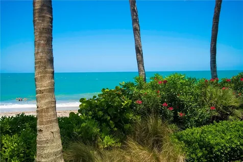 9530 Seagrape Drive Vero Beach FL 32963