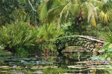 9530 Seagrape Drive Vero Beach FL 32963