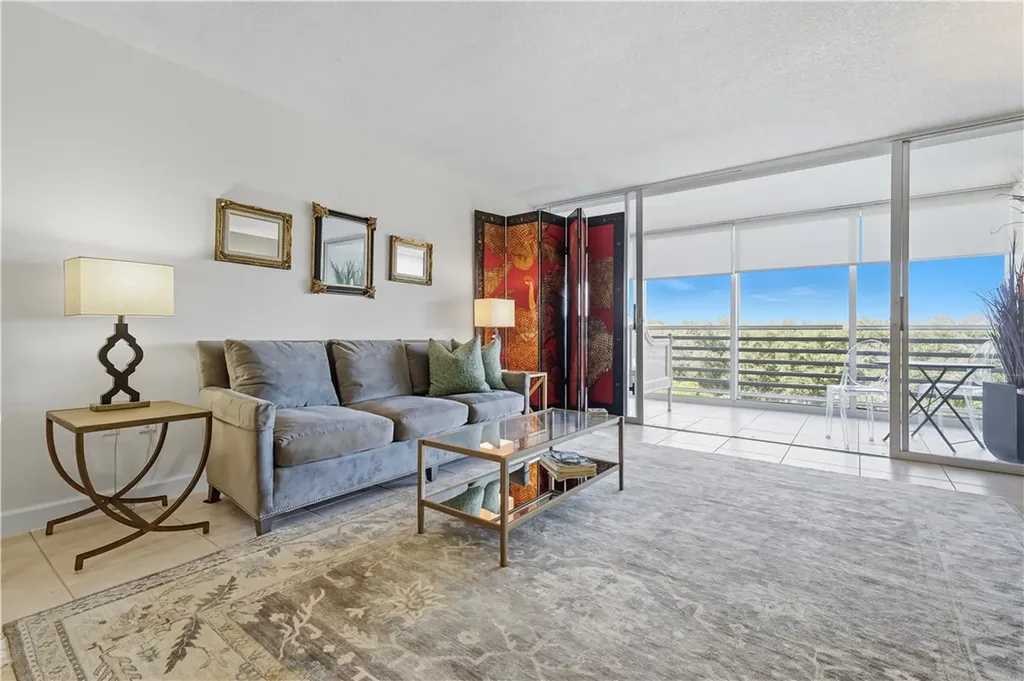 935 E Causeway Boulevard Vero Beach FL 32963