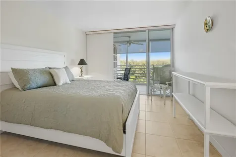 935 E Causeway Boulevard Vero Beach FL 32963