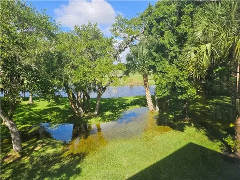 15 Vista Gardens Trail Vero Beach FL 32962