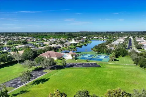 568 Calamondin Way SW Vero Beach FL 32968