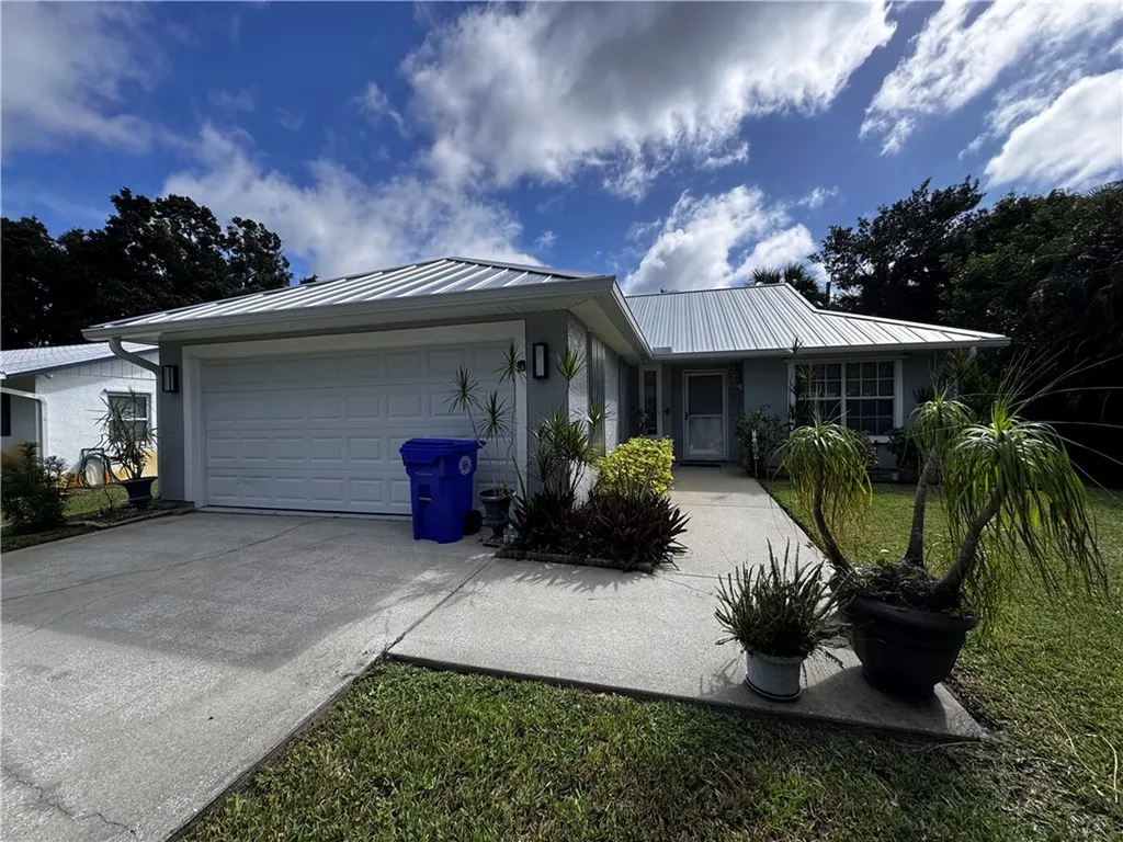 746 40th Avenue Vero Beach FL 32968