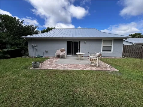 746 40th Avenue Vero Beach FL 32968