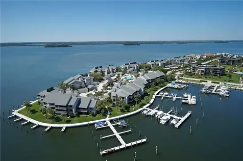1880 Bay Road Vero Beach FL 32963