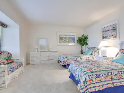 1880 Bay Road Vero Beach FL 32963