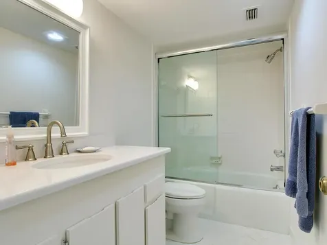 1880 Bay Road Vero Beach FL 32963