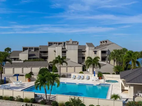 1880 Bay Road Vero Beach FL 32963