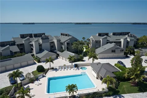 1880 Bay Road Vero Beach FL 32963