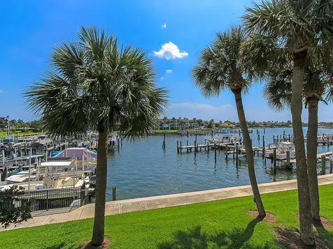 1880 Bay Road Vero Beach FL 32963