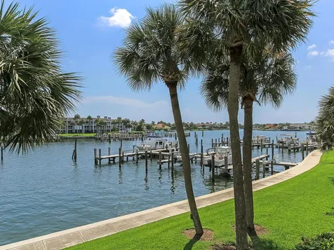 1880 Bay Road Vero Beach FL 32963