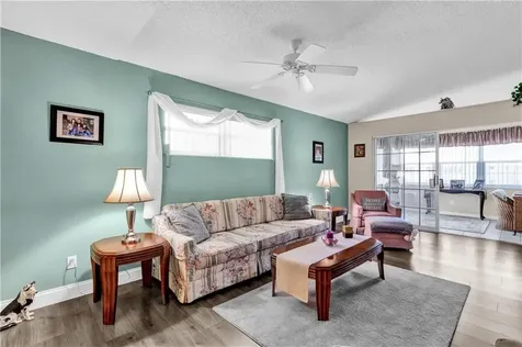 605 W Lake Jasmine Circle Vero Beach FL 32962