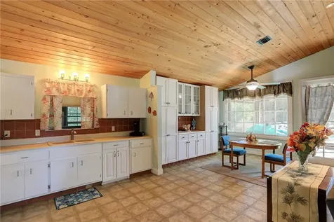 10 48th Avenue Vero Beach FL 32968