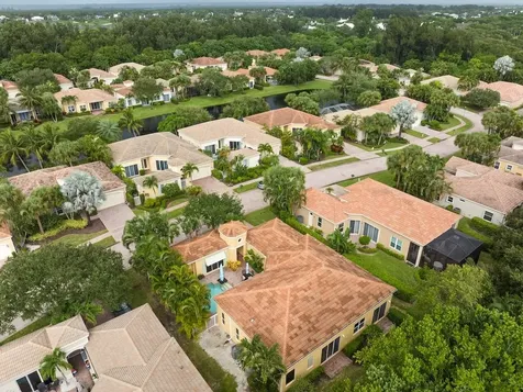 9630 E Maiden Court Vero Beach FL 32963