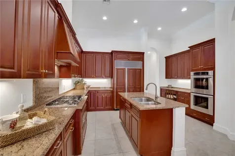 1300 Lake Bend Court Vero Beach FL 32963