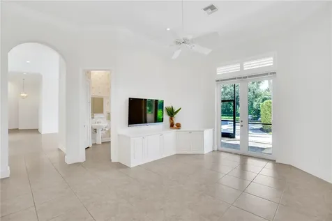 1300 Lake Bend Court Vero Beach FL 32963