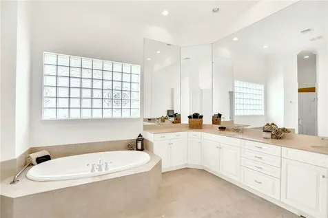 1300 Lake Bend Court Vero Beach FL 32963