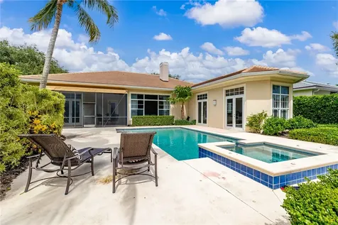 1300 Lake Bend Court Vero Beach FL 32963
