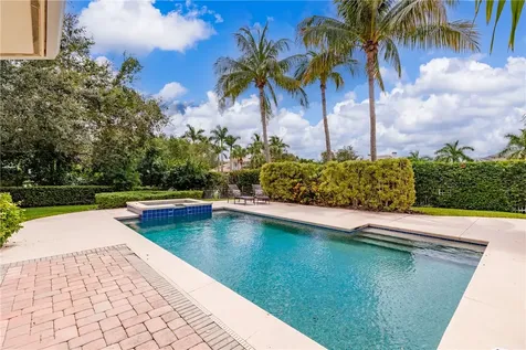 1300 Lake Bend Court Vero Beach FL 32963