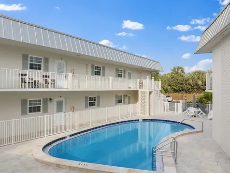 900 Jasmine Lane Vero Beach FL 32963
