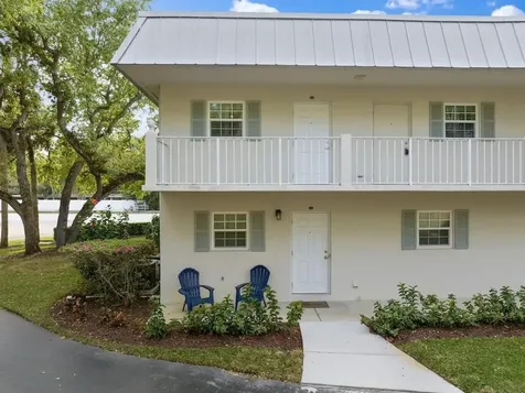 900 Jasmine Lane Vero Beach FL 32963