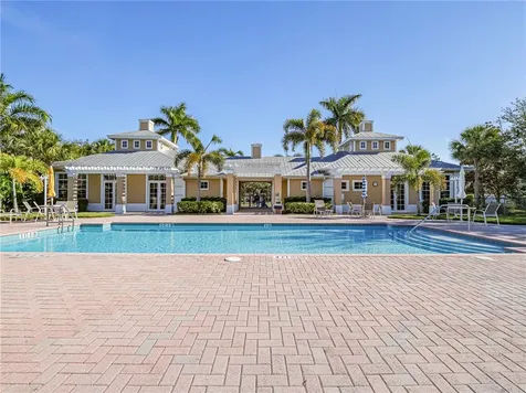 1965 Bridgepointe Circle Vero Beach FL 32967