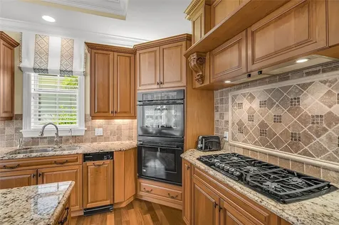 360 Lakeview Way Vero Beach FL 32963