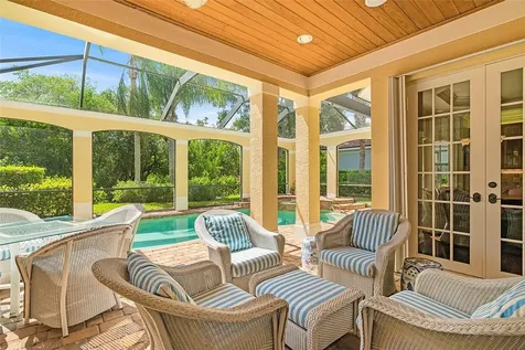 360 Lakeview Way Vero Beach FL 32963