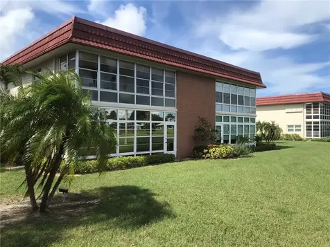 35 Pine Arbor Lane Vero Beach FL 32962