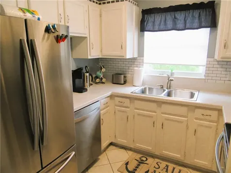 35 Pine Arbor Lane Vero Beach FL 32962