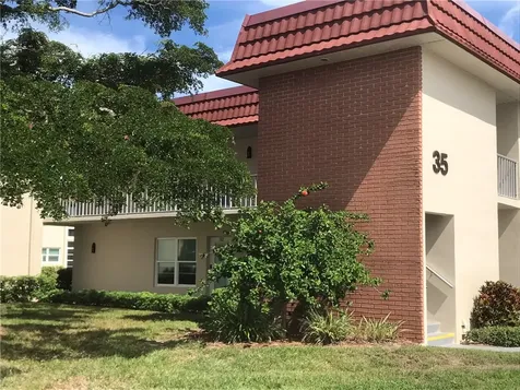 35 Pine Arbor Lane Vero Beach FL 32962