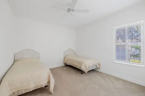 1630 W Rosewood Court Vero Beach FL 32966