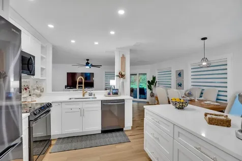 546 Agnes Street Sebastian FL 32958