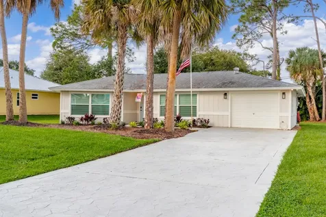 546 Agnes Street Sebastian FL 32958