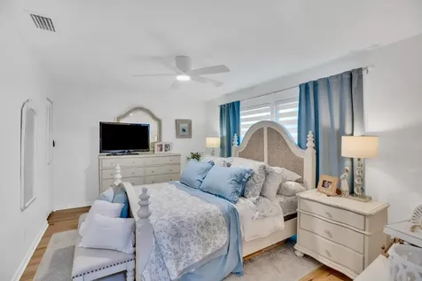 546 Agnes Street Sebastian FL 32958