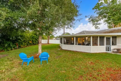 546 Agnes Street Sebastian FL 32958