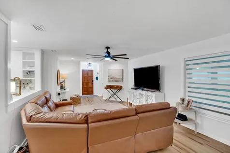 546 Agnes Street Sebastian FL 32958