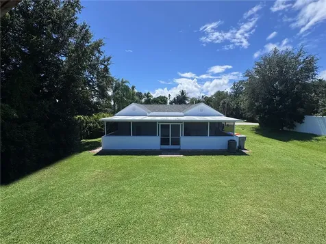 680 16th Street Vero Beach FL 32960