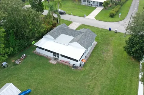 680 16th Street Vero Beach FL 32960