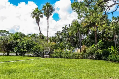 2282 Seville Avenue Vero Beach FL 32960